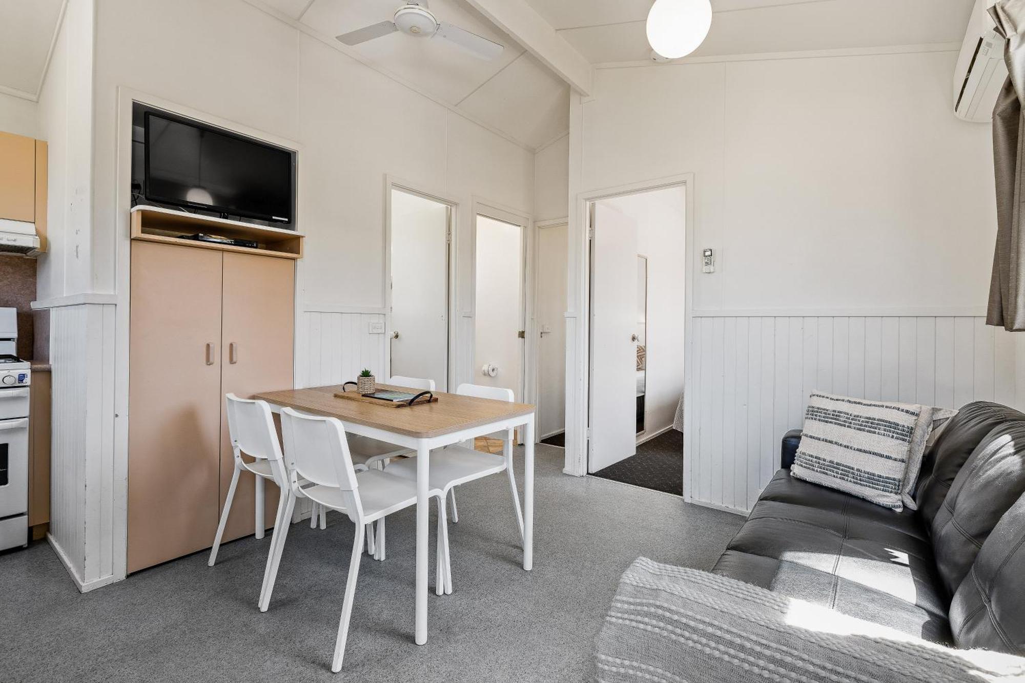 Tasman Holiday Parks - Merimbula Room photo